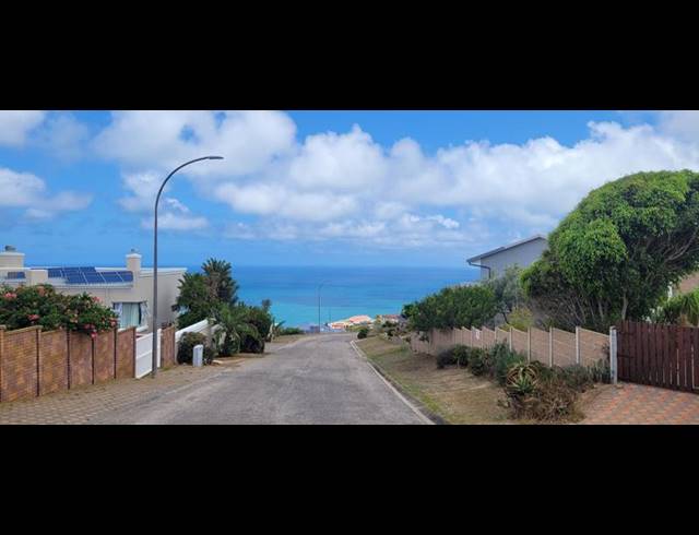 LAND FOR SALE IN DANA BAY